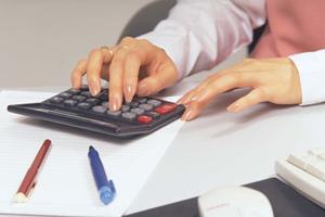 小型カメラの販売価格の相場はどれくらい